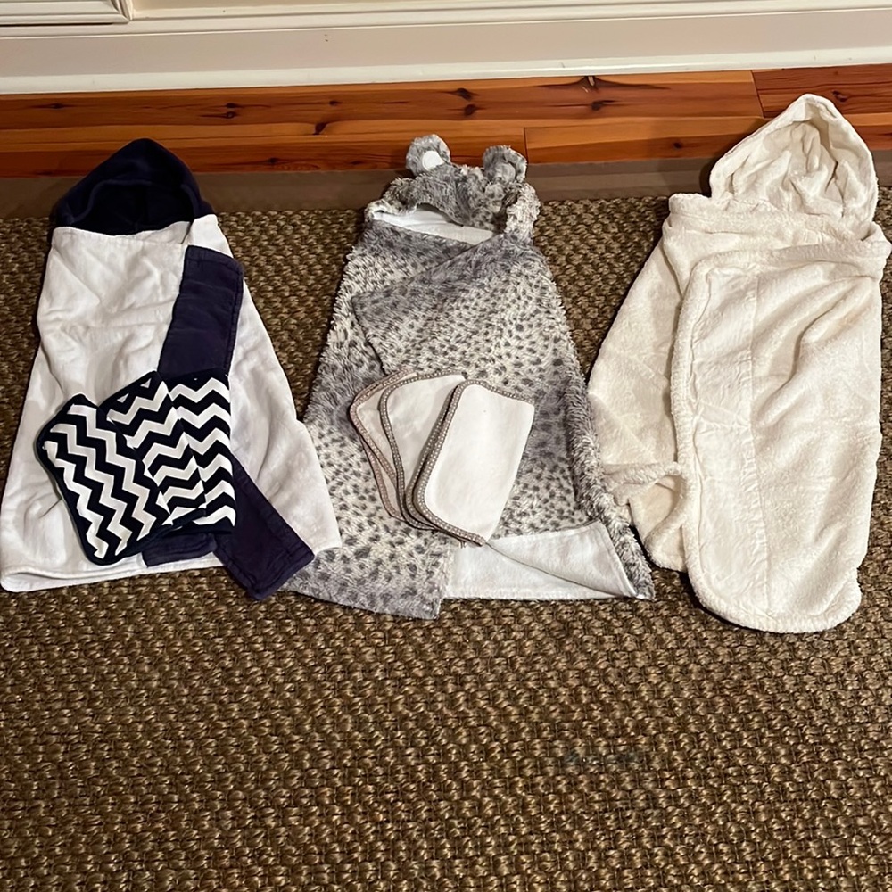 Restoration Hardware Baby & Child Pottery Barn Kids Hooded Towels and Washcloths